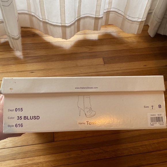 Baker Platform Suede Booties (Torri) in Royal Blue. Size 7. 5 inch heel height - Picture 6 of 6